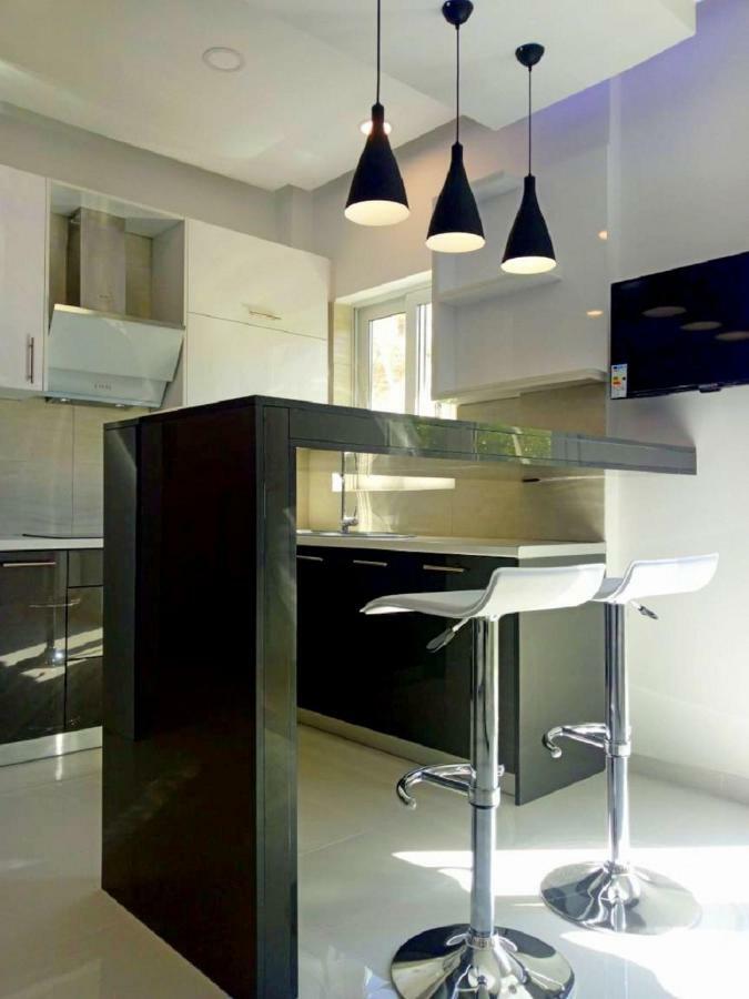 Luxury Apartment Next To The Sea Beach Athen Exterior foto