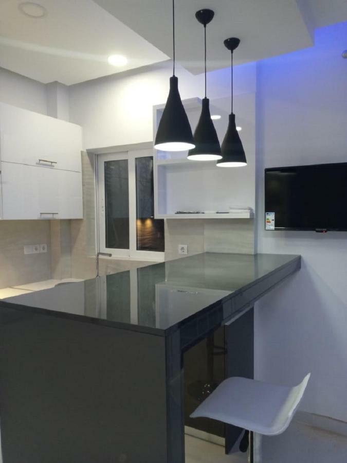 Luxury Apartment Next To The Sea Beach Athen Exterior foto